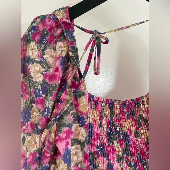 ASTR The Label Women's Pink and Purple Floral Blouse size LargeNWOT - Picture 4 of 10